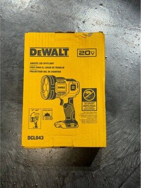 NEW DeWalt DCL043 20V Max Cordless LED Spotlight